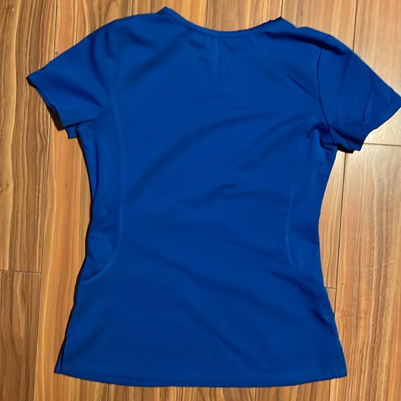 Purple label scrubs excellent condition size extra small set by healing hands - Picture 3 of 6